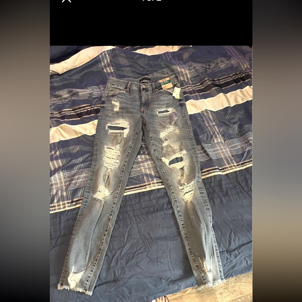 NWT! Distressed Aeropastle jeggings. Blue.